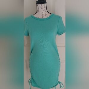 5/ $25 Le Lis Short Sleeve Dress